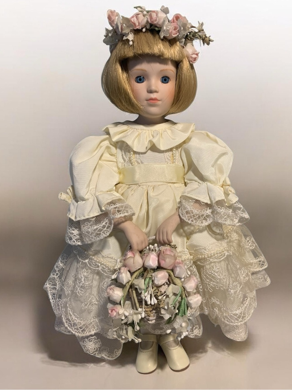 Princess Diana's Flower Girl Clementine Hambro Danbury Mint Porcelain Doll 1987